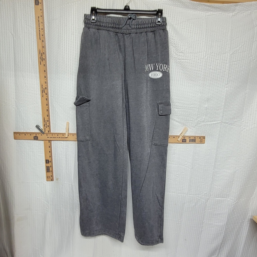 No Boundaries Gray Acid Wash Cargo Sweatpants New York 1997 Graphic XS 0-2